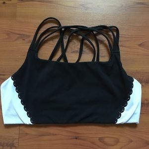 Athleta Hyper Focused Scallop Bra